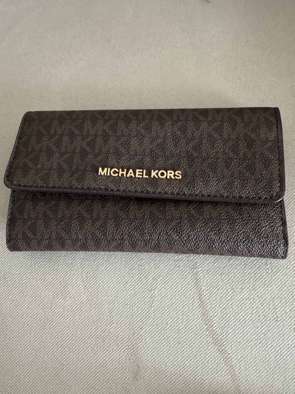 Michael Kors Jet Set Large Logo Trifold Wallet - Gently Used - Brown